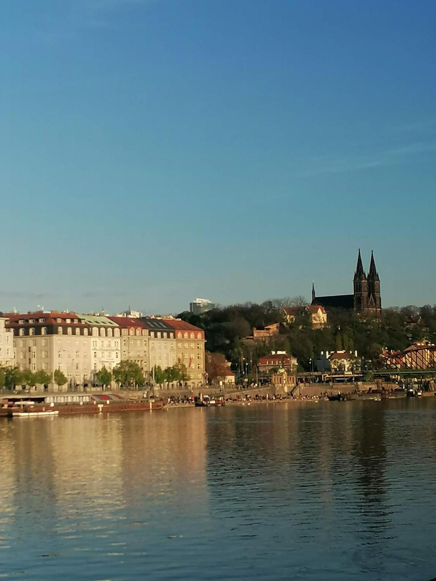 Apartamento Valentinka Minutes Away From Charles Bridge Praga Exterior foto